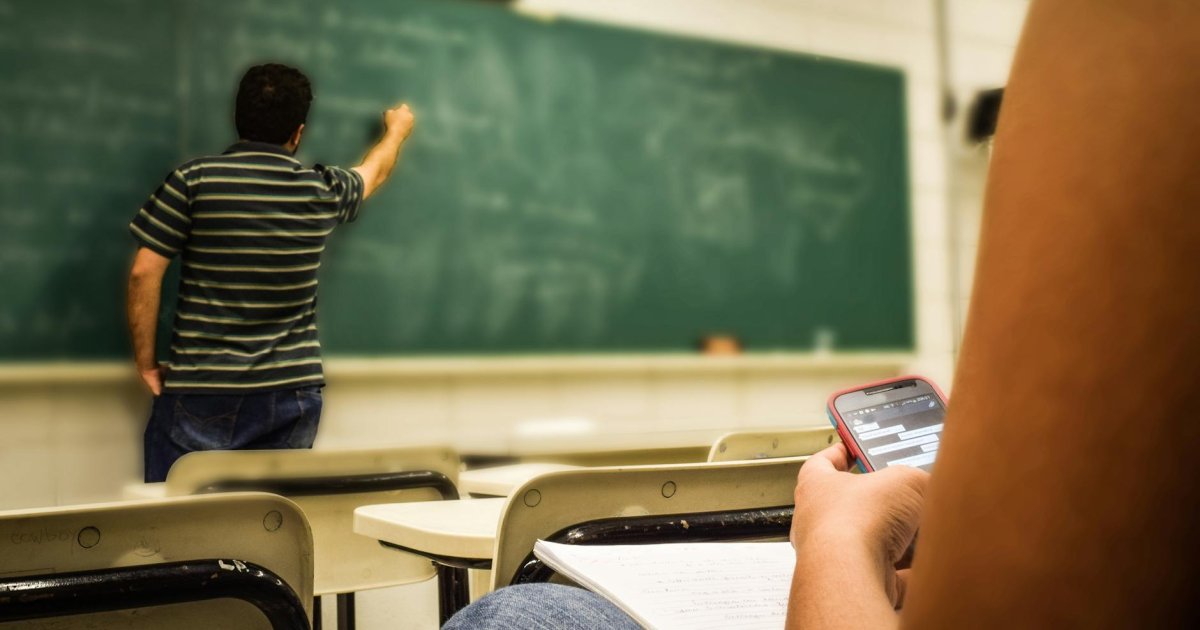 Como Um Professor Particular Usou o WhatsApp Para Dobrar Suas Matrículas em Menos de Seis Meses